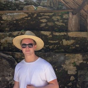 Meet your Posher, Jasper